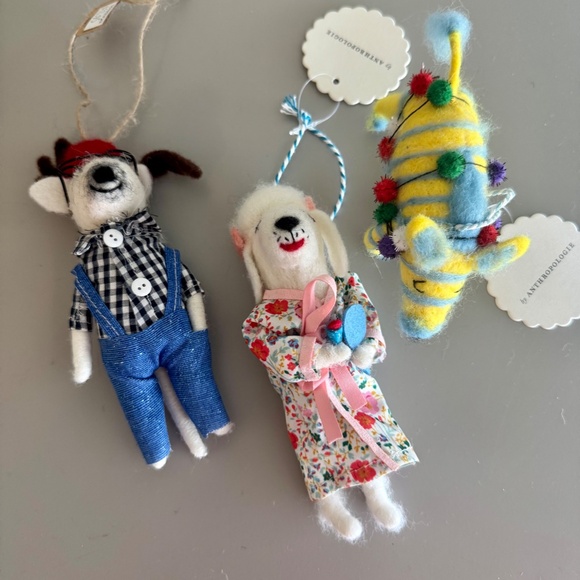 Anthropologie Set of 3 Felt Ornaments Christmas Decor Holiday Gift Topper NWT - Picture 8 of 8